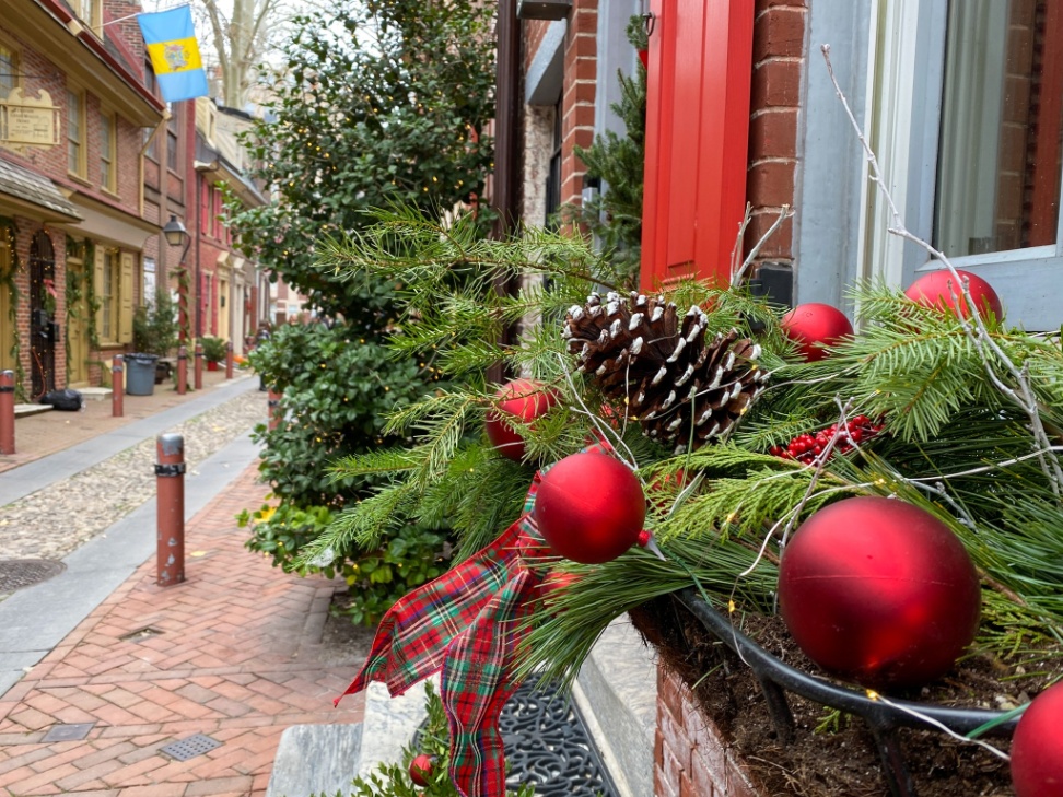 Deck the Alley Holiday Fundraiser