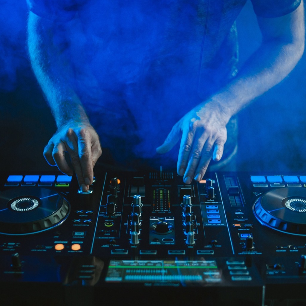 Topside Tavern Friday DJ Night