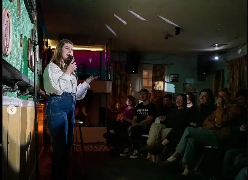 Shower Thoughts – Standup Comedy Open Mic